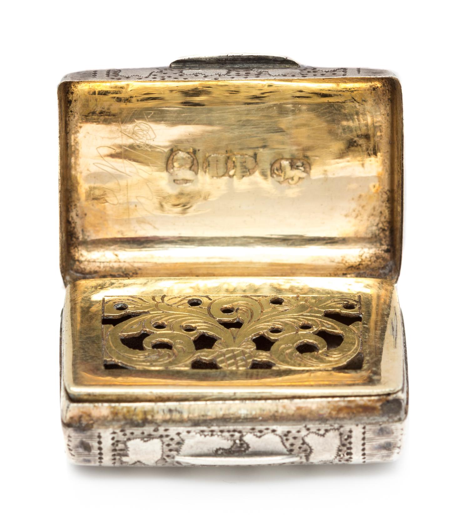 A George III Silver Vinaigrette, Likely Samuel Pemberton, Birmingham, 1790, the case in the form of a satchel.