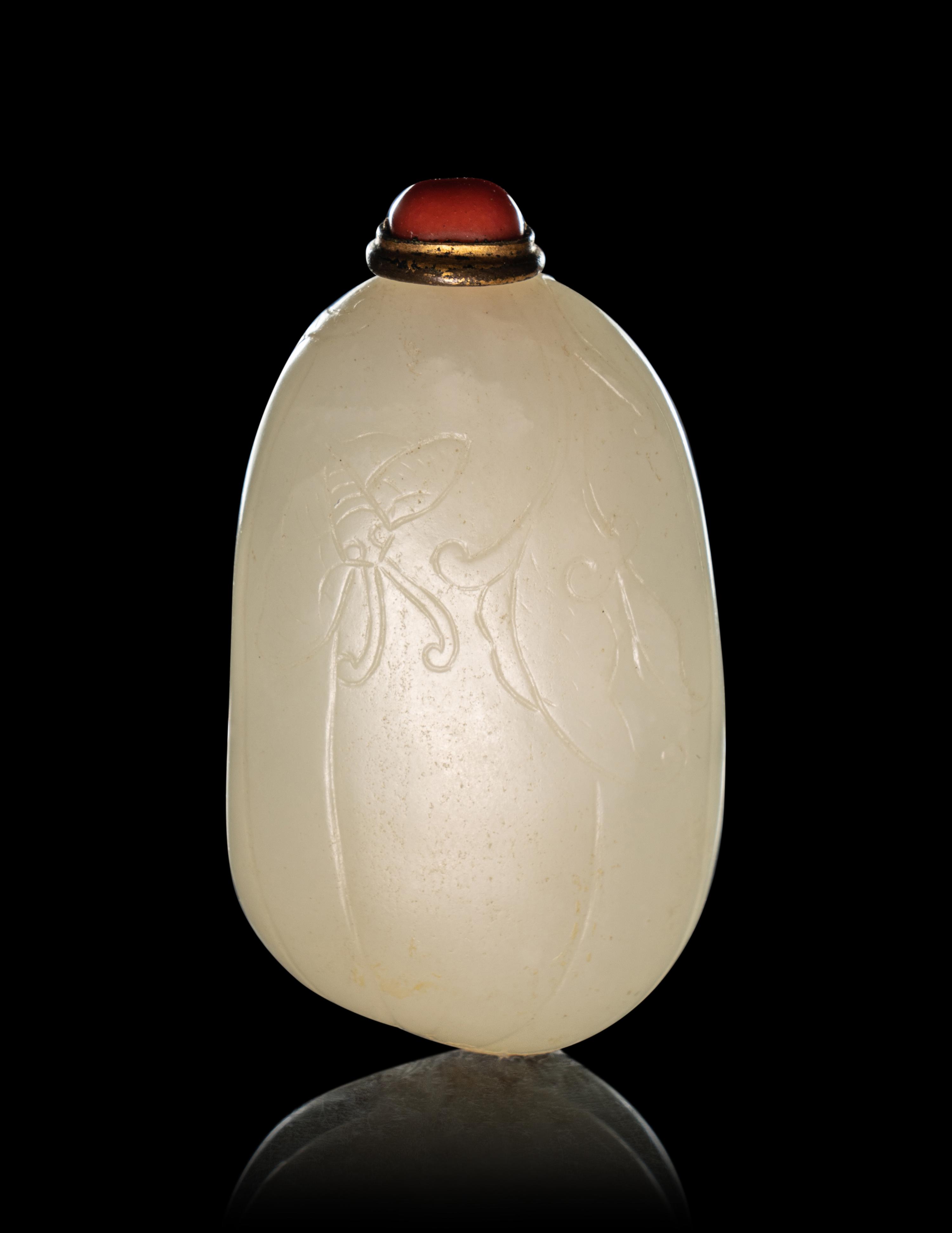 A White Jade Pebble-Form 'Melon' Snuff Bottle