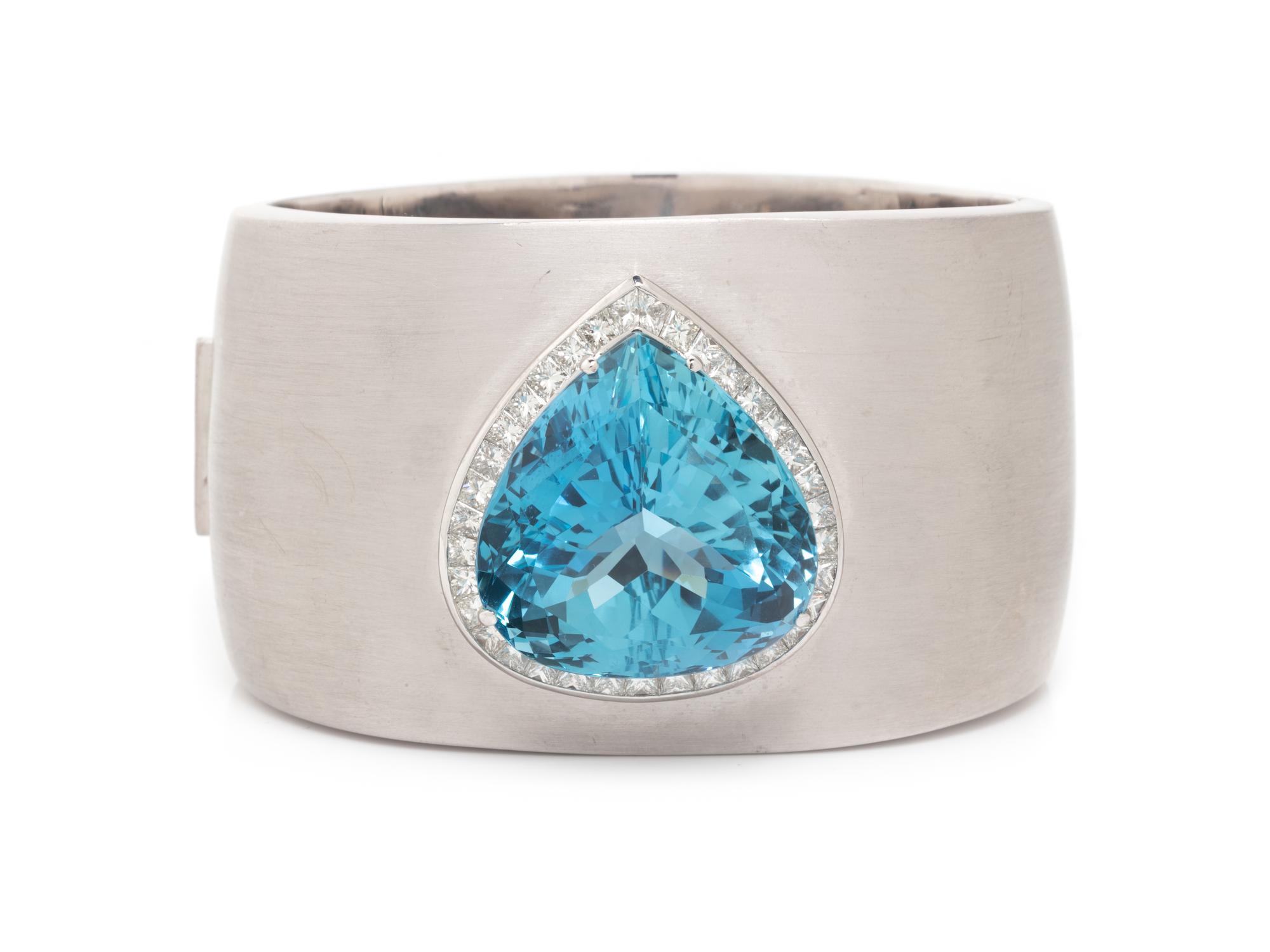 H. STERN, WHITE GOLD, AQUAMARINE, AND DIAMOND BANGLE BRACELET