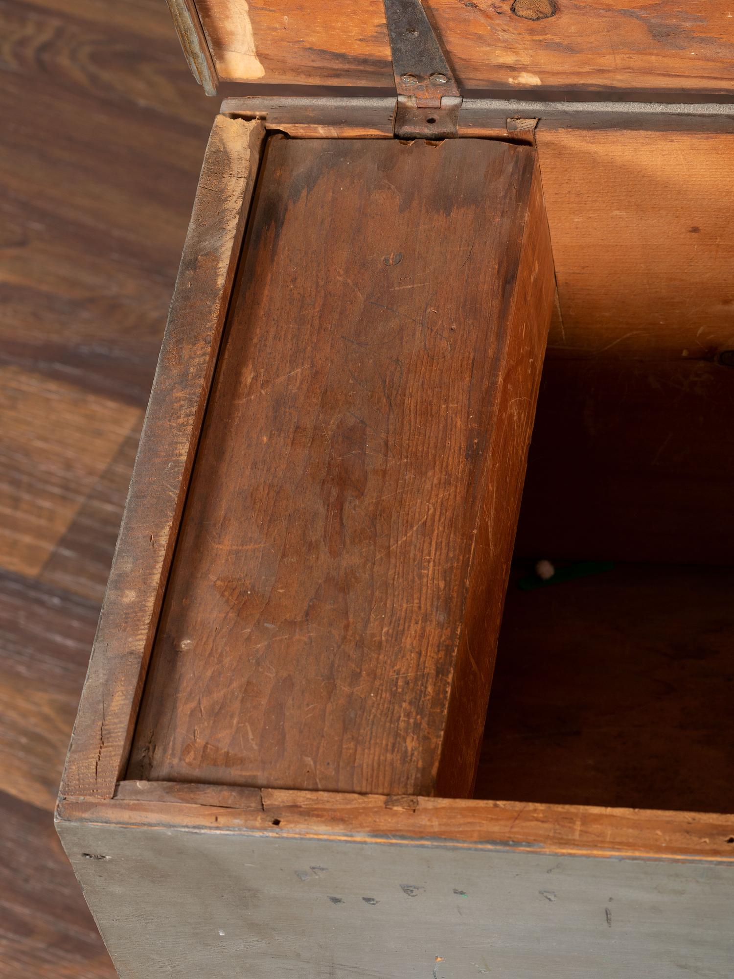 A Queen Anne Gray Painted One-Drawer Blanket Chest
