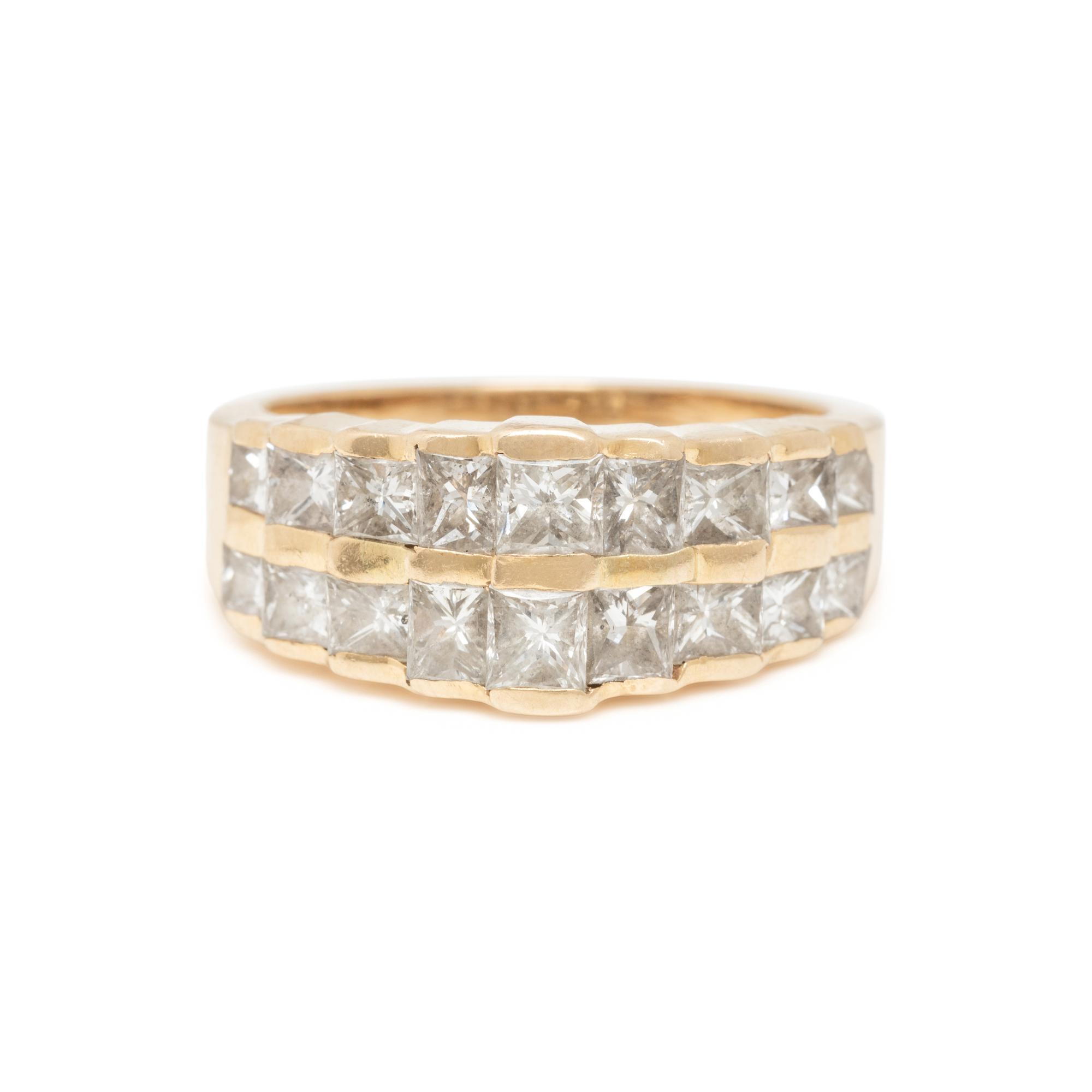 YELLOW GOLD AND DIAMOND RING
