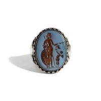 A Roman Nicolo Ring Stone with the Gods Aphrodite Areia and Eros — Set in a silver ring