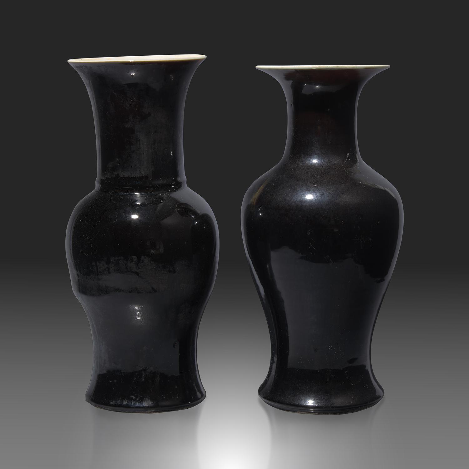 Two Chinese Mirror Black Glazed Porcelain Vases 黑釉鳳尾尊兩件