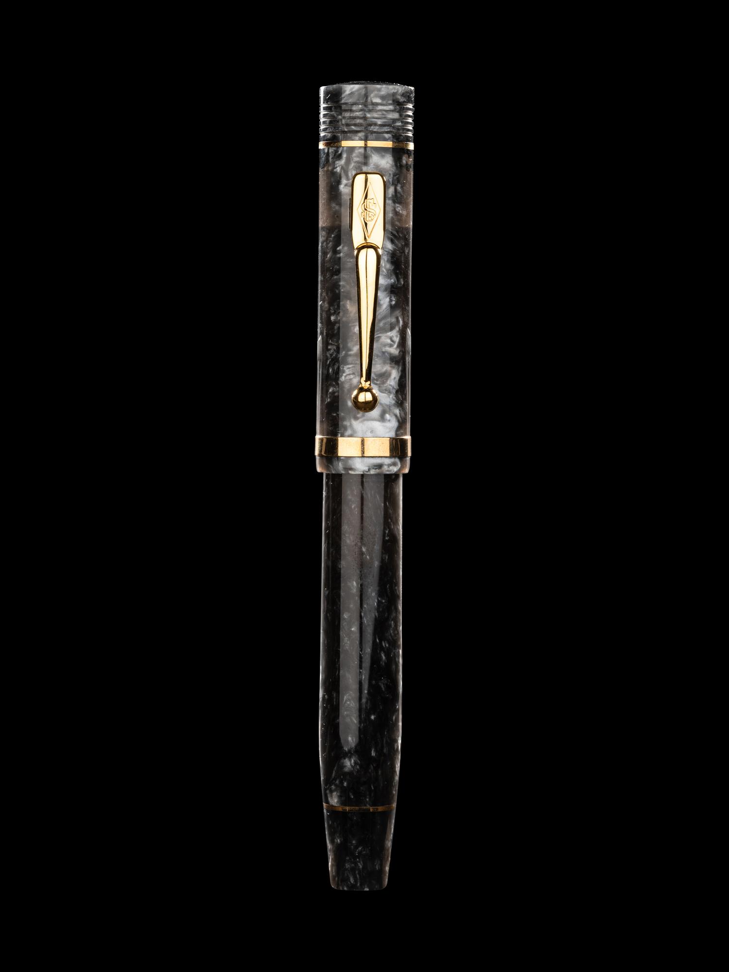 Conway Stewart: Churchill-Grey Limited Edition Fountain Pen and Ink Set