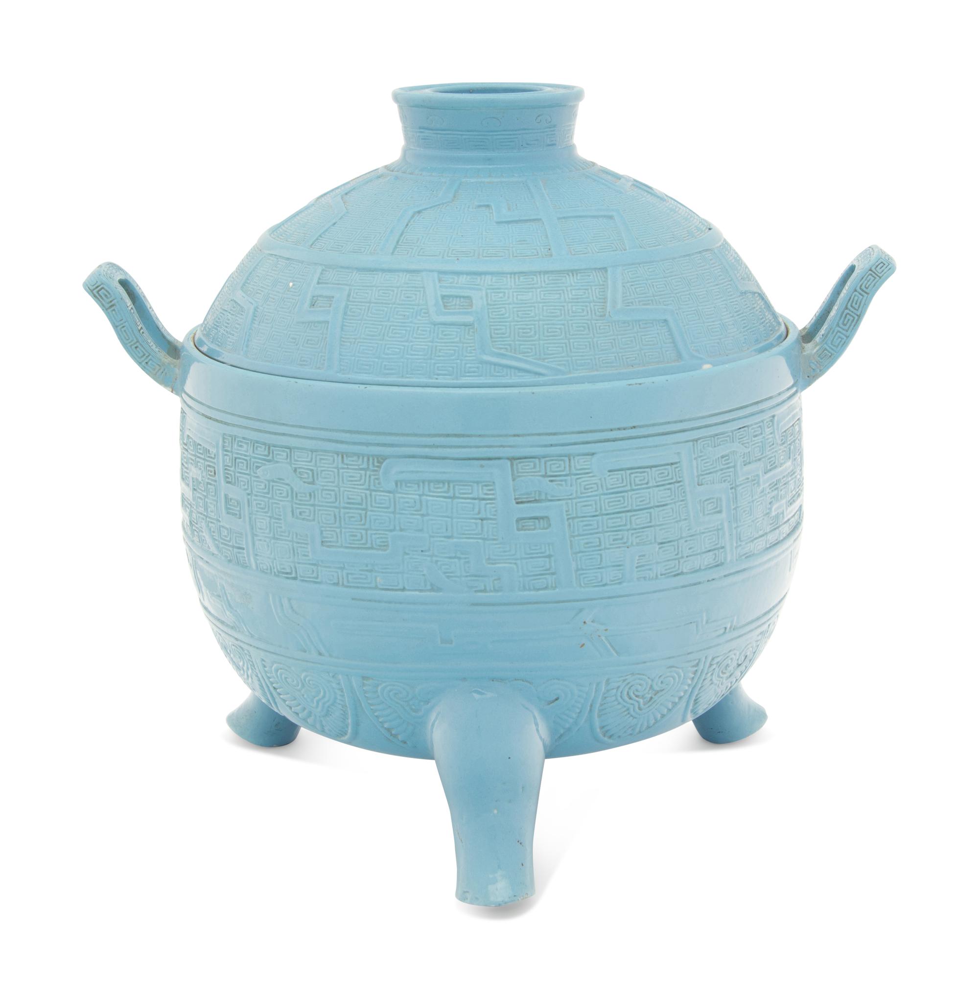 A Chinese Claire-de-Lune Porcelain Archaistic Covered Vessel