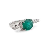 EMERALD AND DIAMOND RING