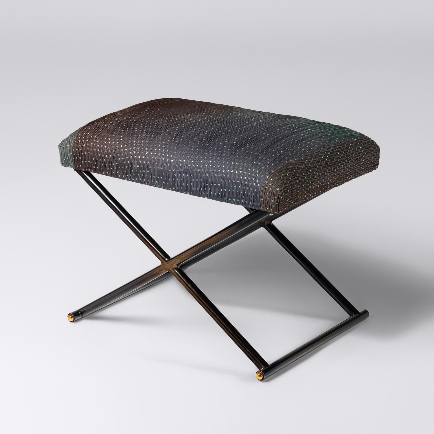 X-Base stool