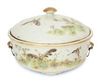 A Chinese Export Porcelain Covered Tureen