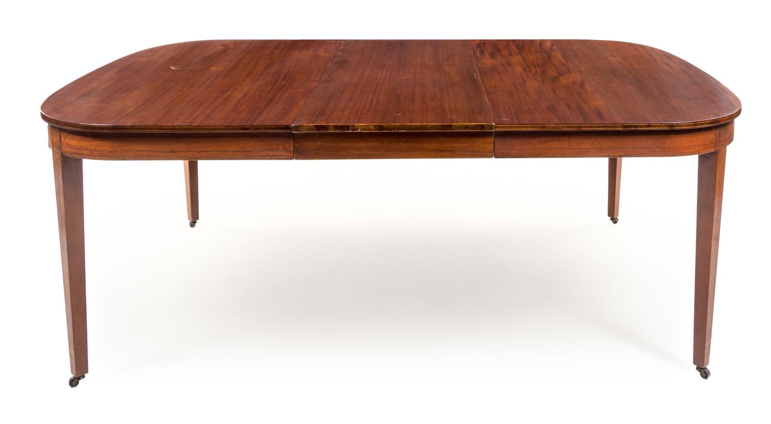 A Regency Style Mahogany Extension Dining Table Height 29 3/4 x width 60 x depth 54 1/4 inches. — 19TH CENTURY