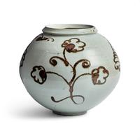 A Large Korean Iron Brown Underglaze White Porcelain Jar, Joseon Dynasty, 17th Century