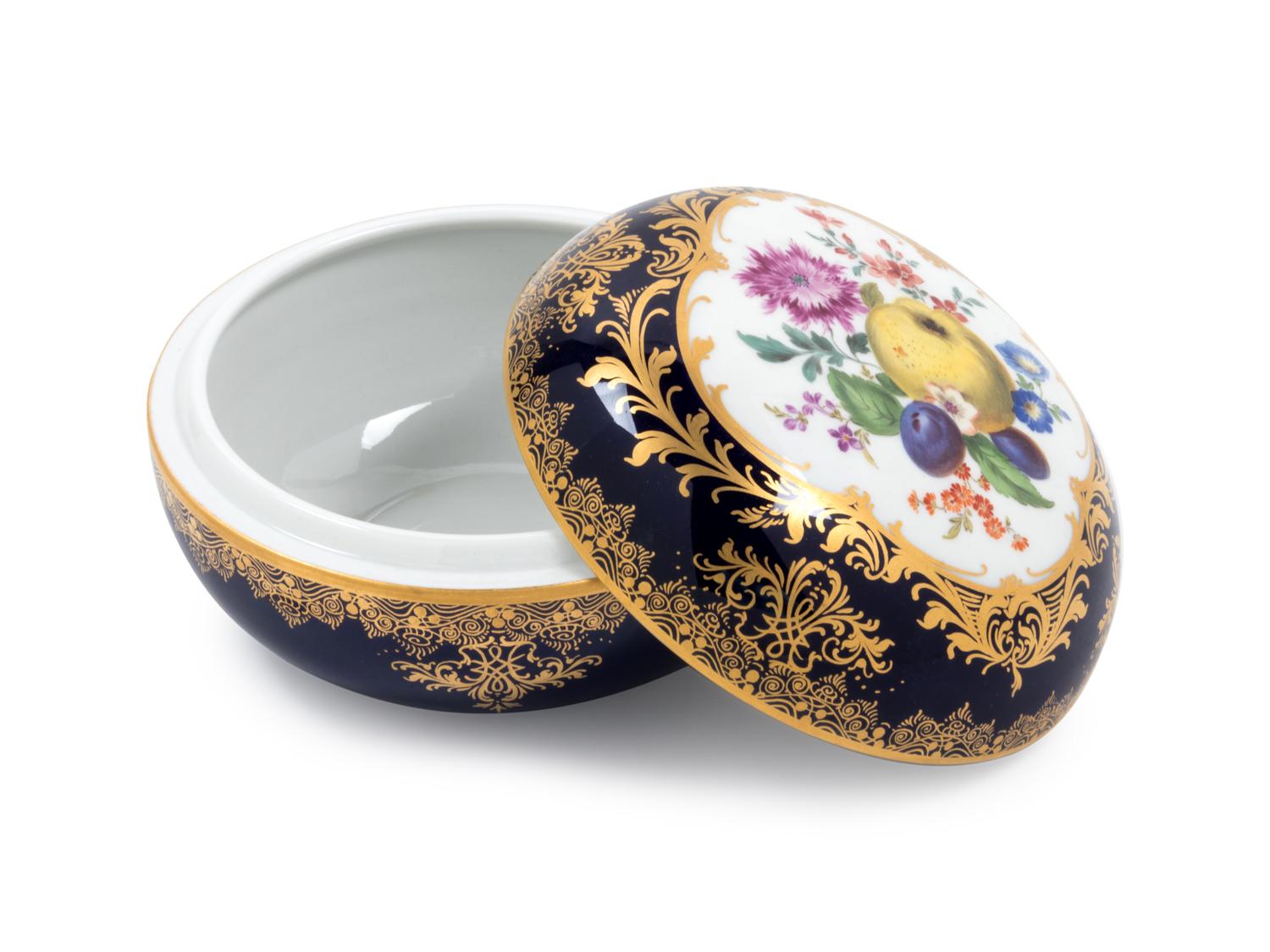 A Meissen Painted and Parcel Gilt Porcelain Circular Box