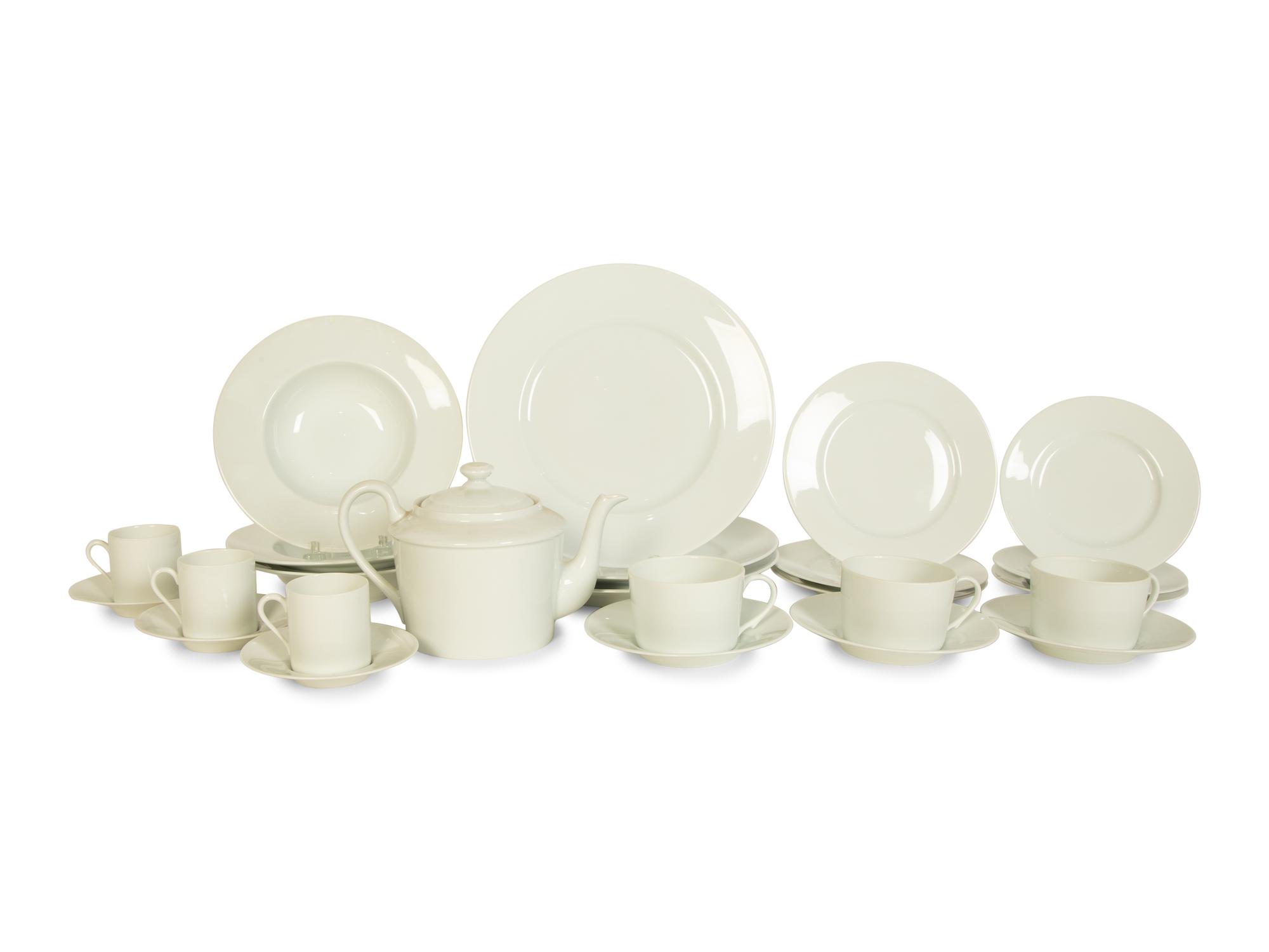 A Limoges Marly Porcelain Dinner Service