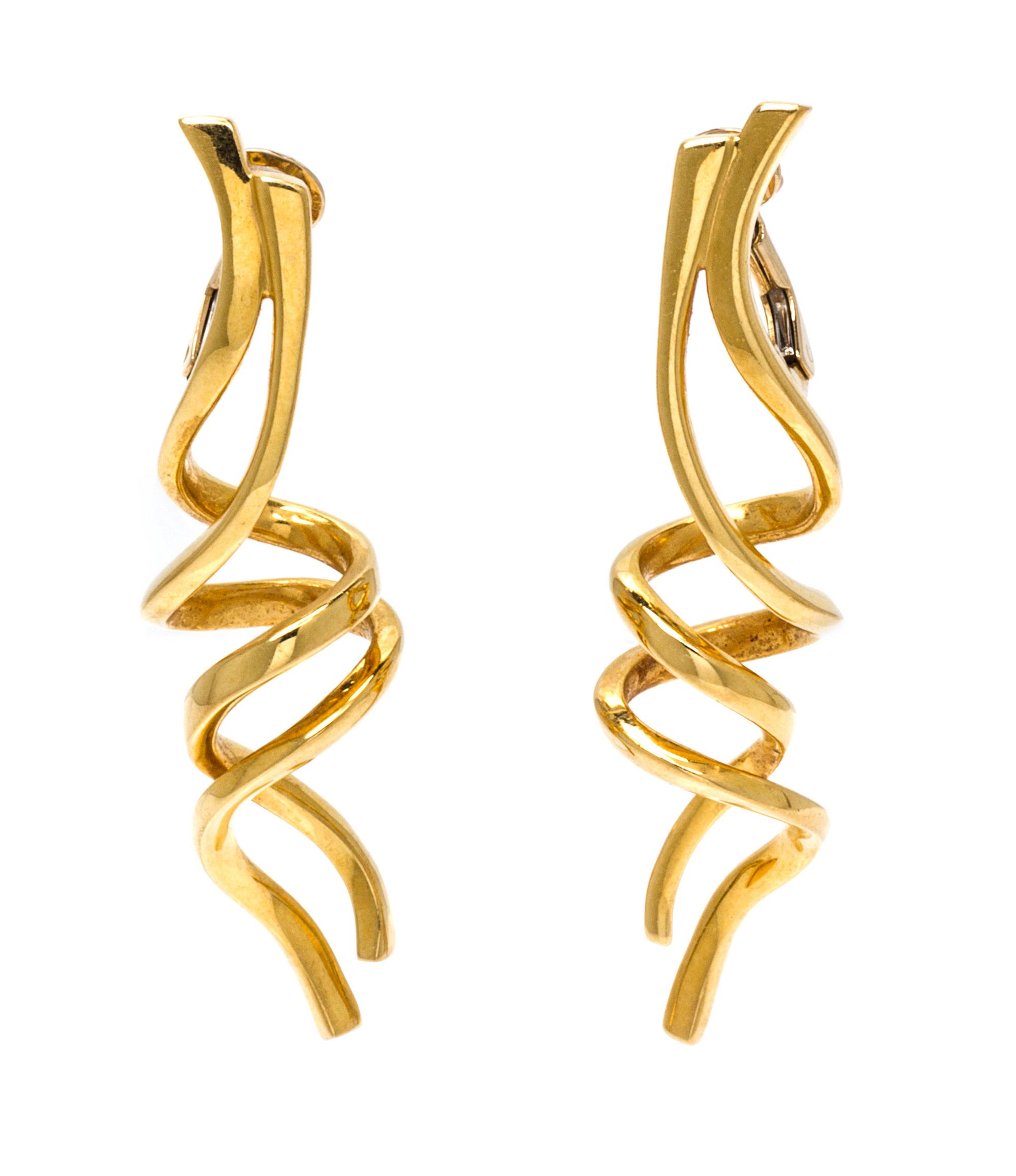 A Pair of 18 Karat Yellow Gold Earclips, 9.80 dwts.