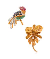 COLLECTION OF YELLOW GOLD BROOCHES