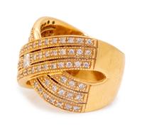 An 18 Karat Yellow Gold and Diamond Ring,