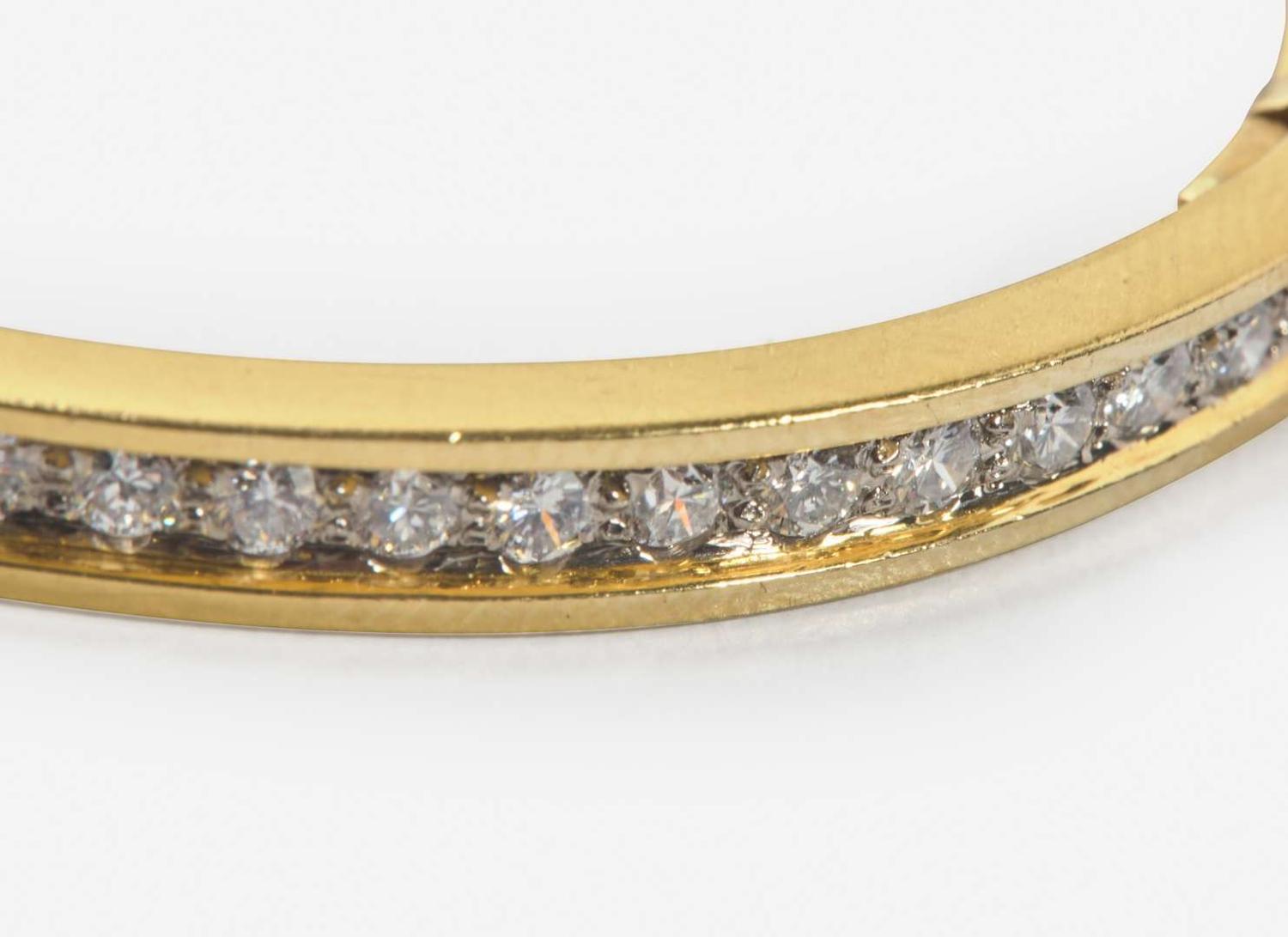 An 18K Yellow Gold and Diamond Bracelet
