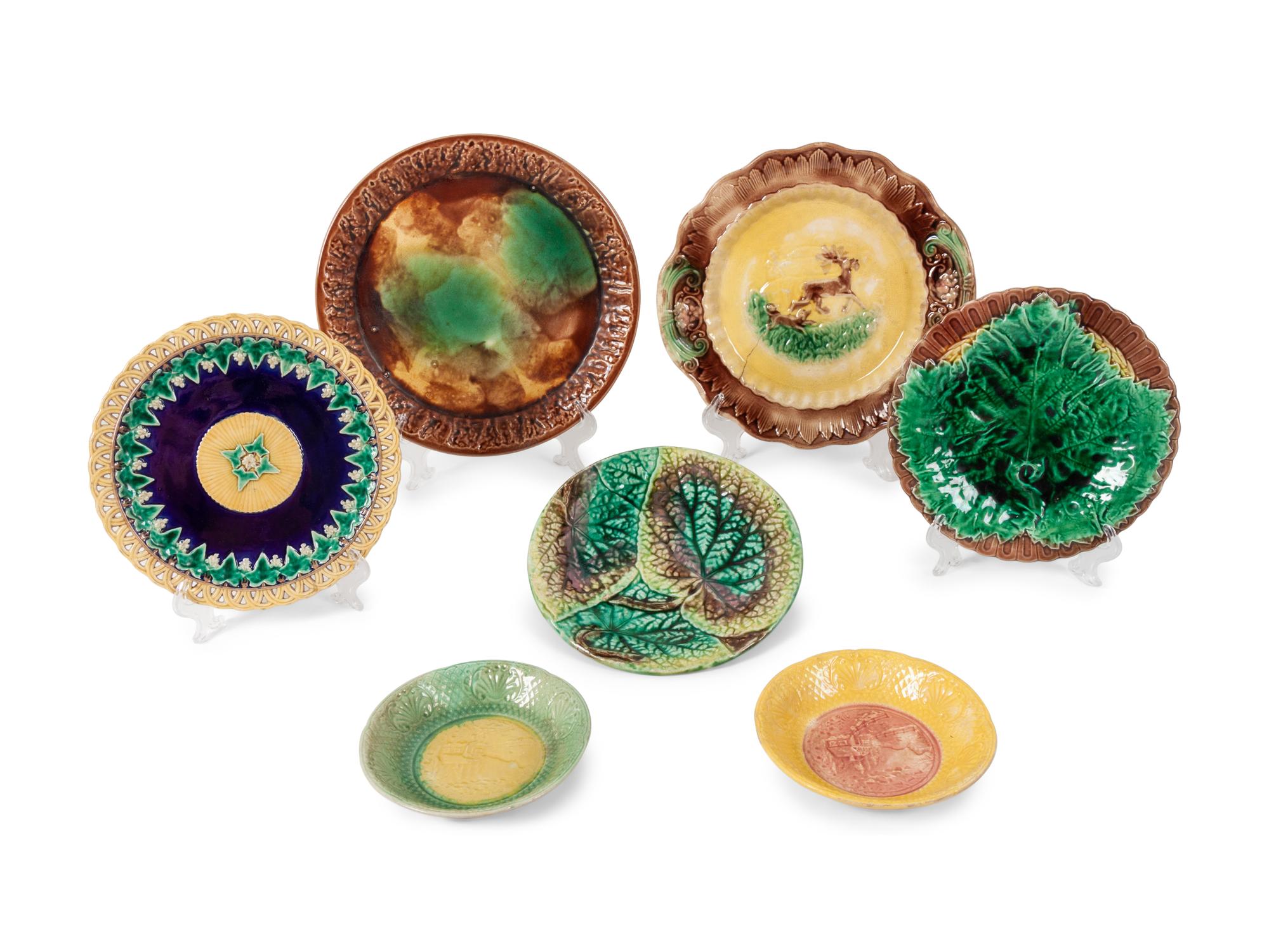 A Group of Fourteen Majolica Plates