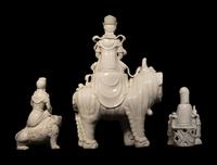 Three Chinese Dehua Blanc-de-Chine Porcelain Figures of Guanyin