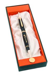 A Pair of Pelikan Golf Limited Edition Fountain Pens