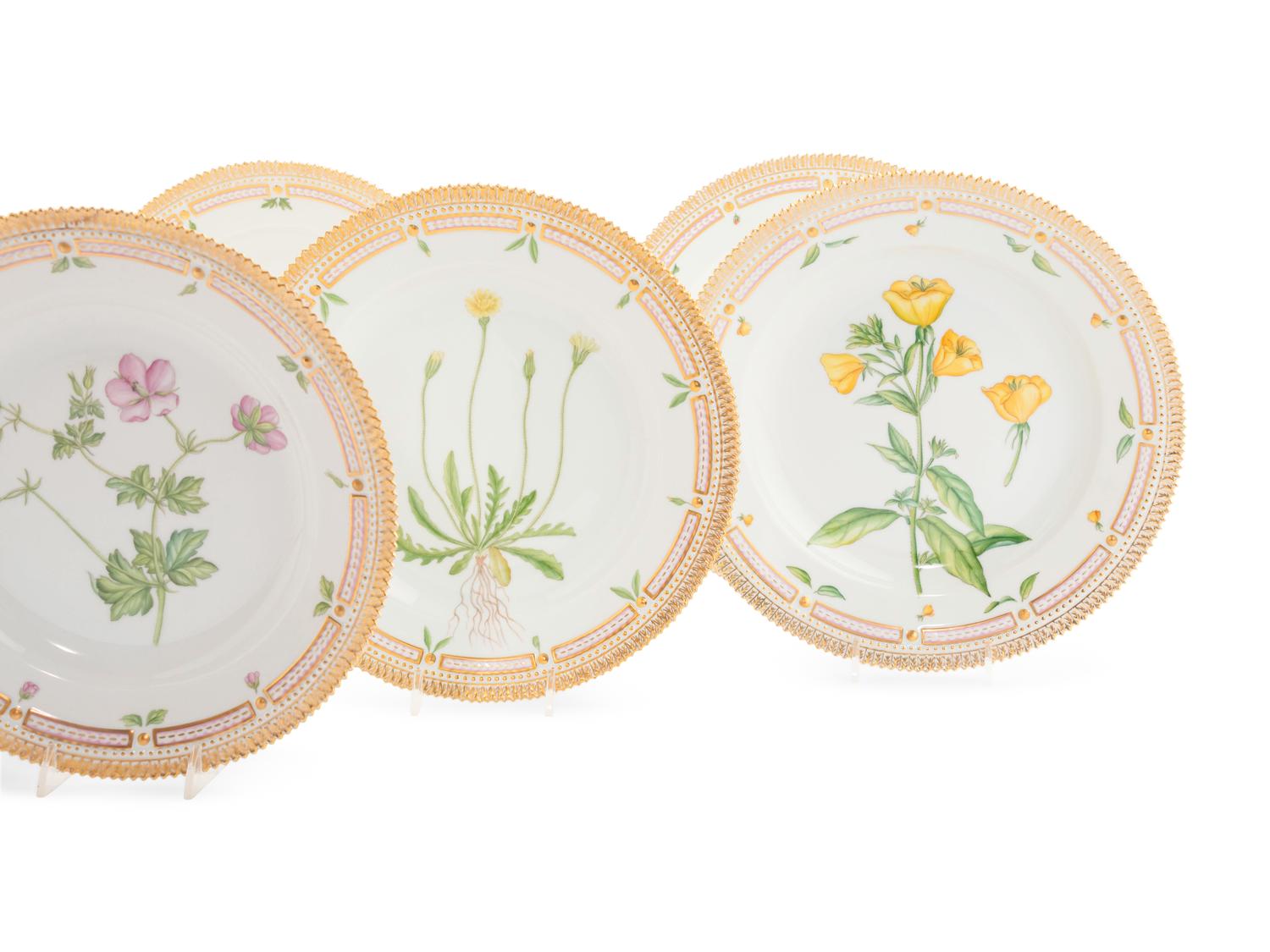 A Set of Eight Royal Copenhagen Flora Danica Porcelain Luncheon Plates