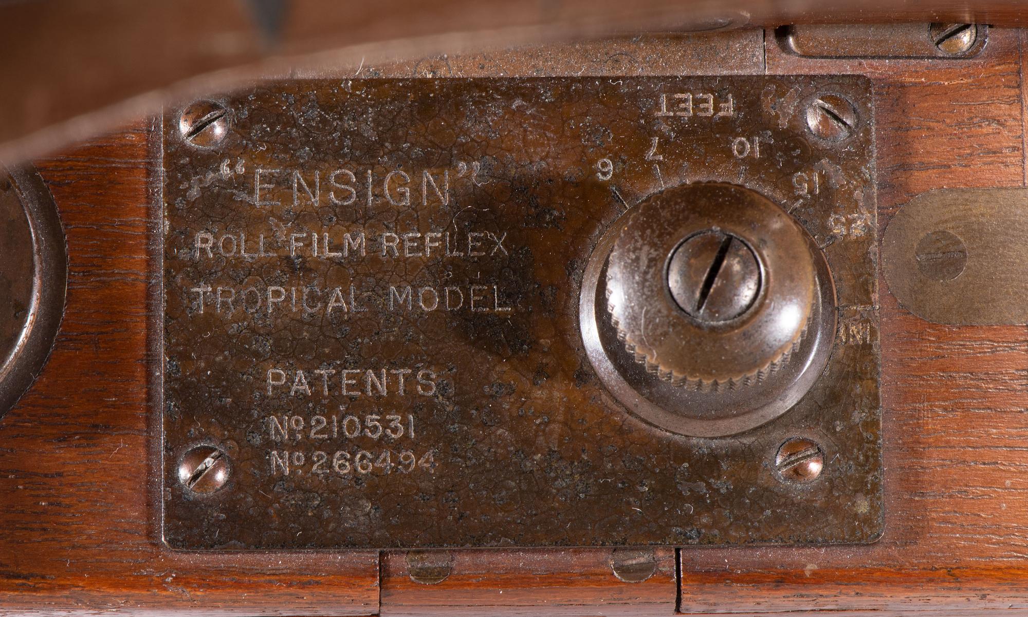 [EARLY PHOTOGRAPHY]. "Ensign" Roll Film Reflex Tropical Model camera. Houghton-Butcher Mfg. Co, London, ca 1920s.