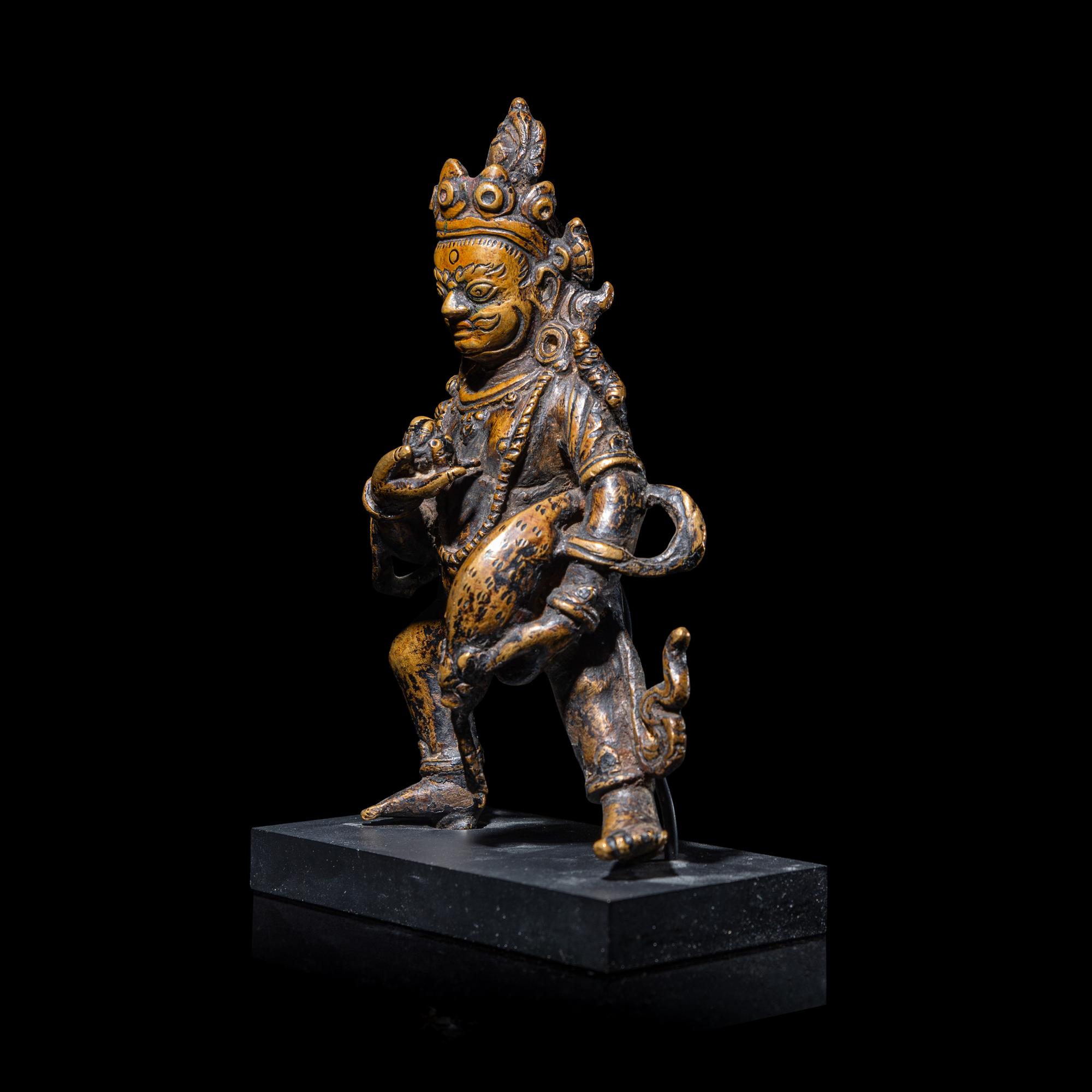 A Nepalese Copper Alloy Figure of Black Jambhala, 16th/17th Century 十六/十七世紀 尼泊爾銅財神