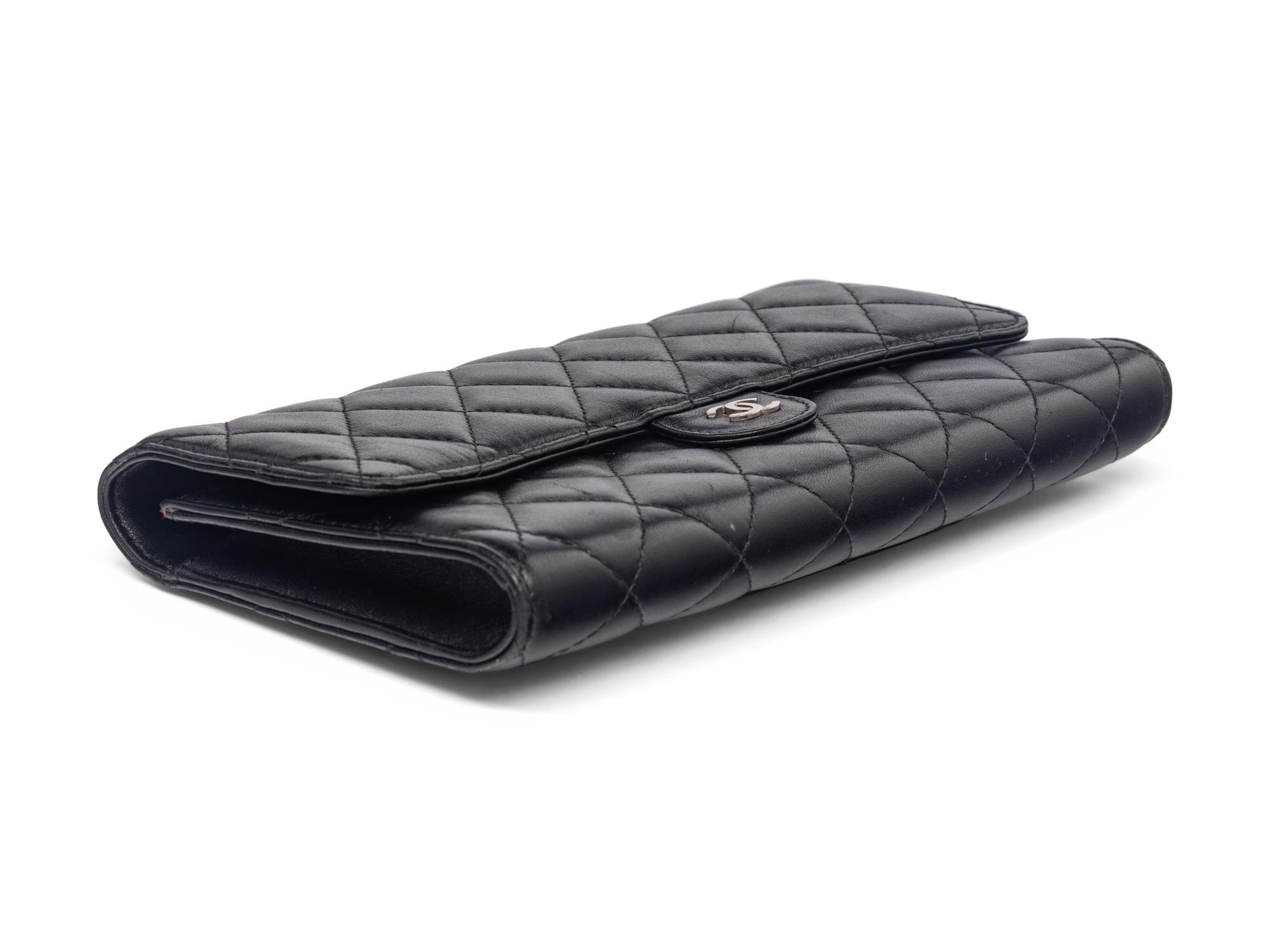 Chanel Clutch in Quilted Black Lambskin