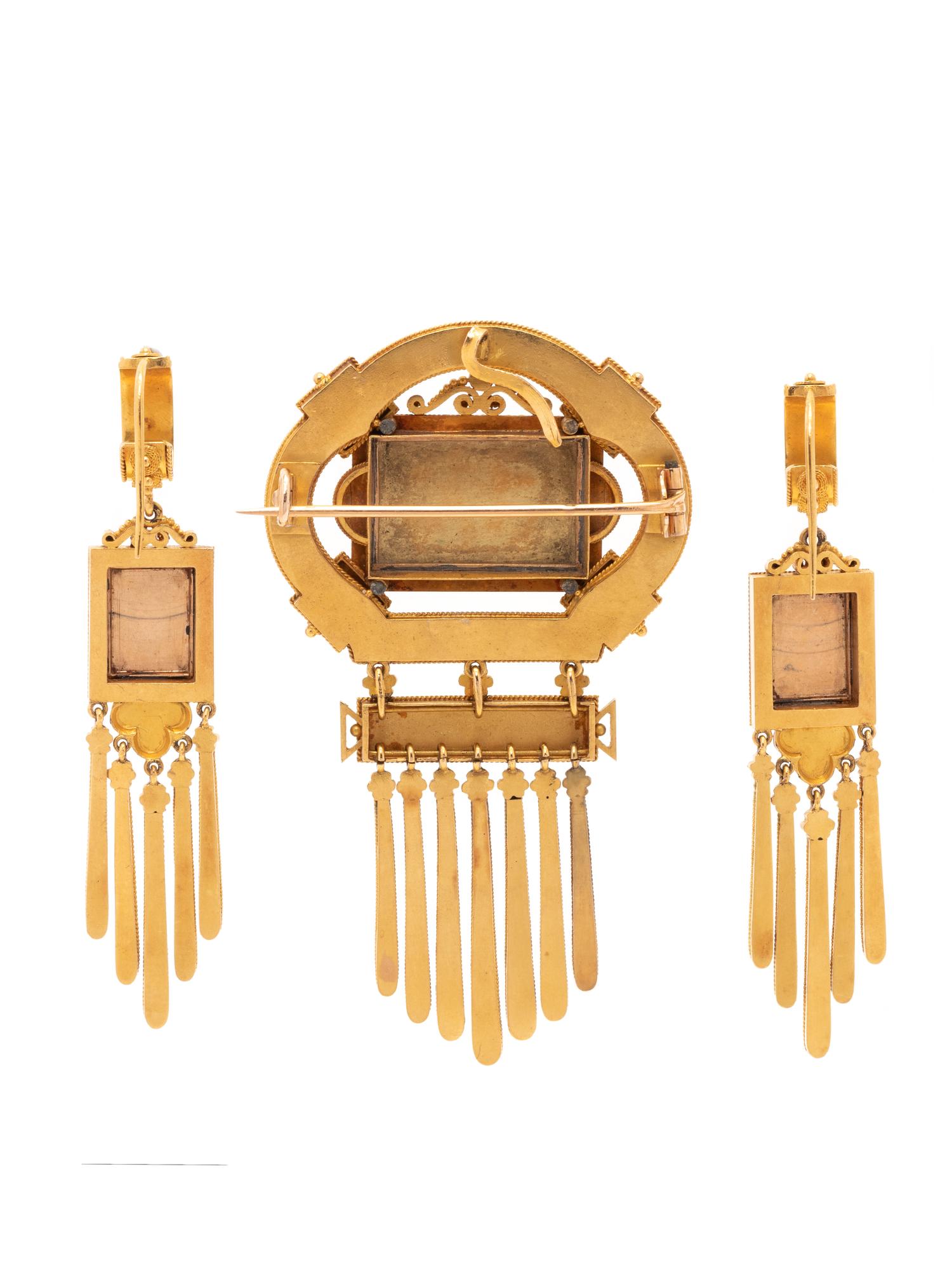 FRENCH, ARCHAEOLOGICAL REVIVAL, YELLOW GOLD AND PORTRAIT MINIATURE SET