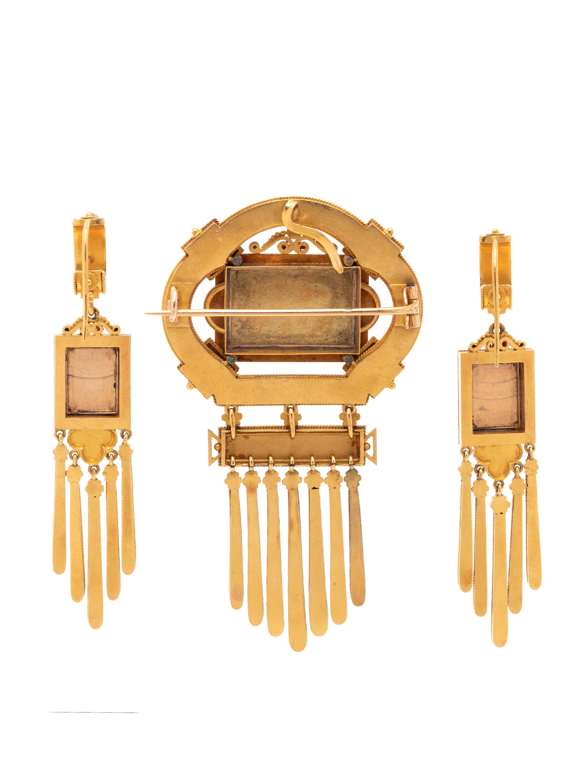 FRENCH, ARCHAEOLOGICAL REVIVAL, YELLOW GOLD AND PORTRAIT MINIATURE SET