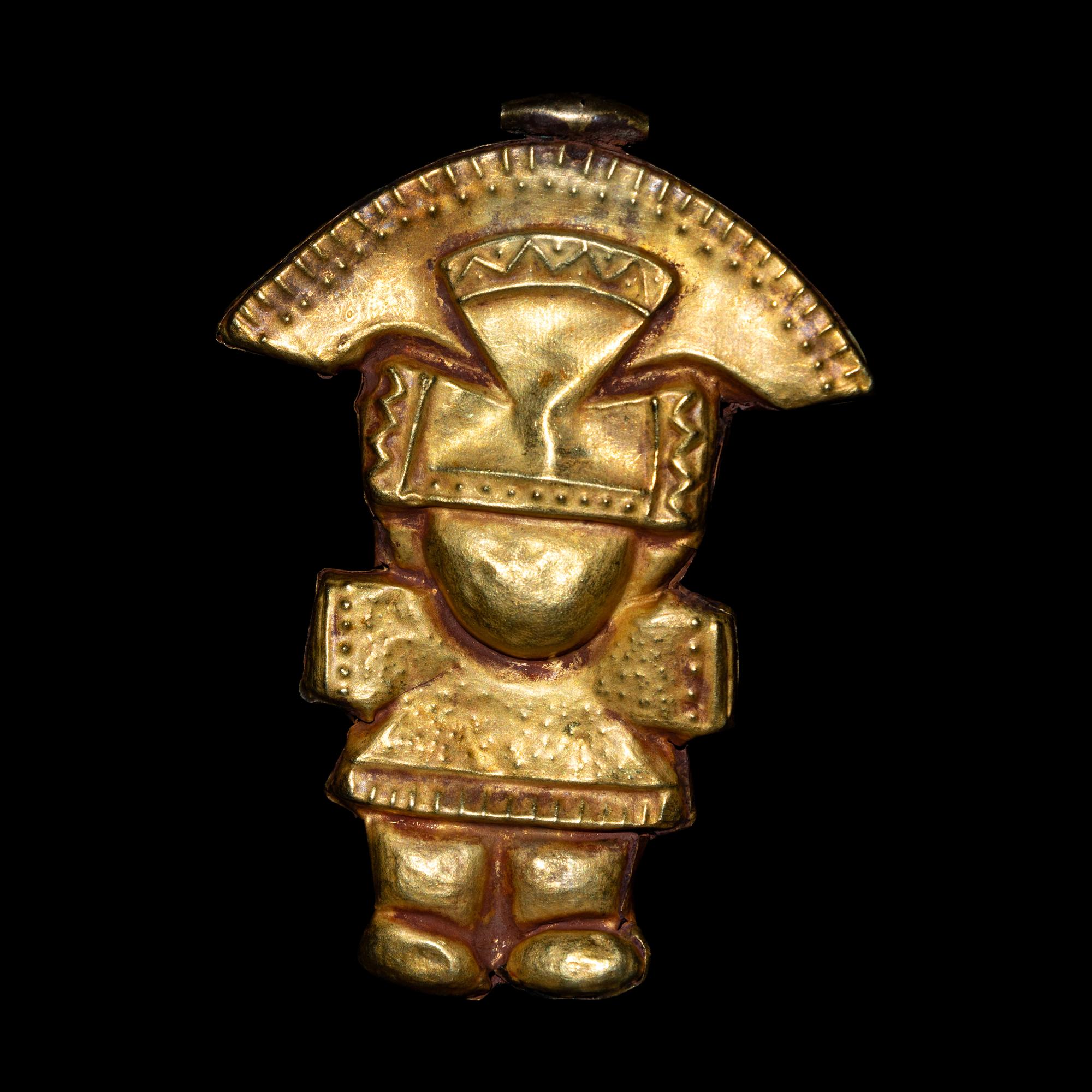 A Chimu Gold Ceremonial Pendant