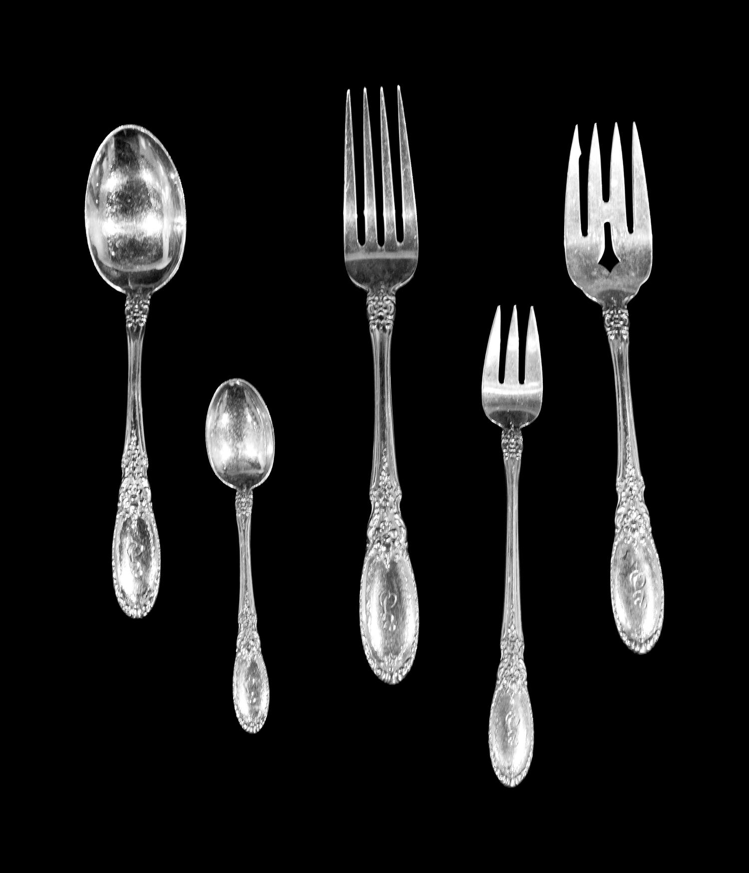 A Towle Silver Flatware Service (121 pieces)