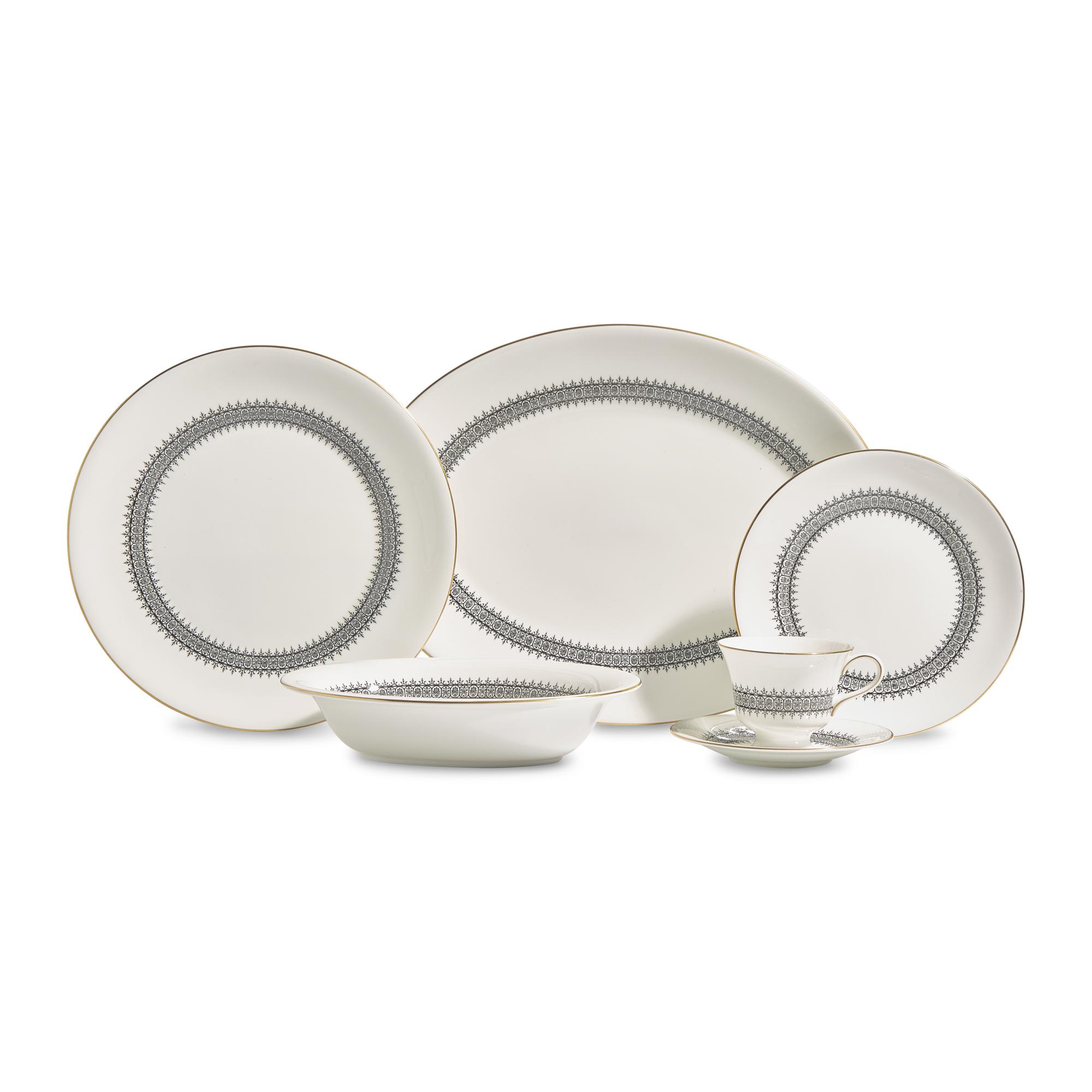A Wedgwood Astor Porcelain Dinner Service