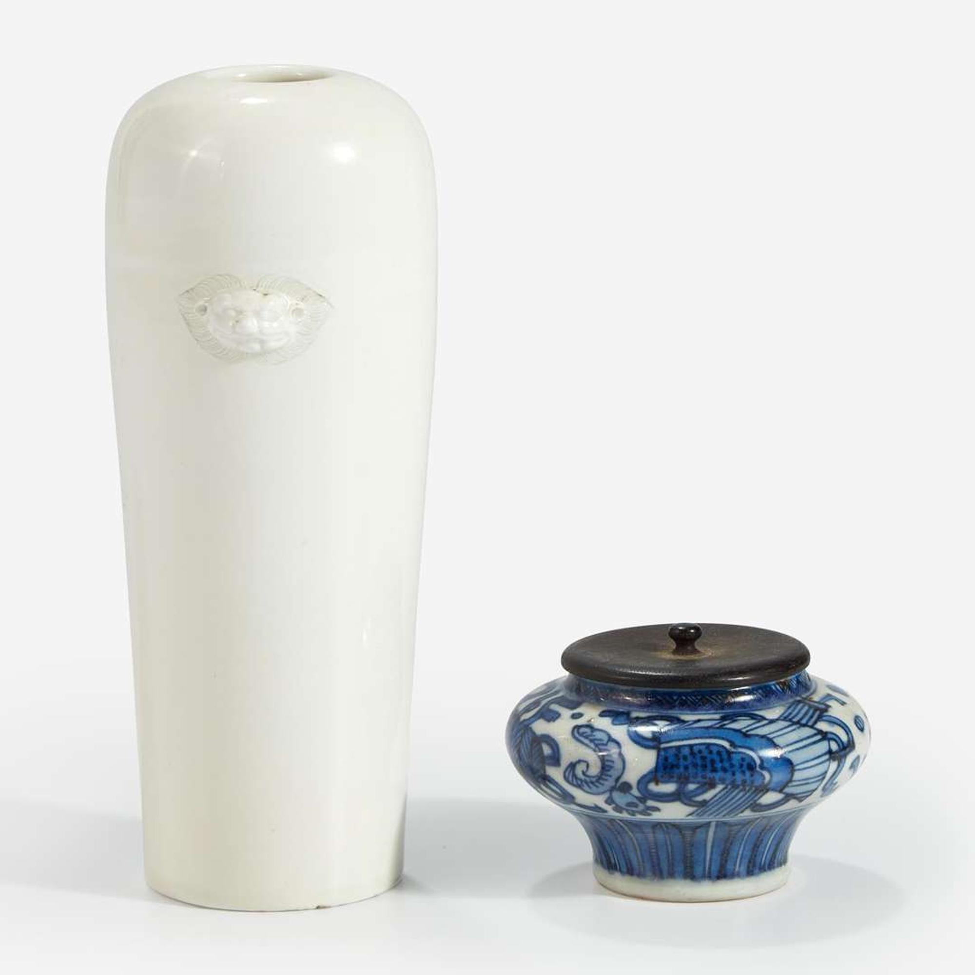 A Chinese Dehua porcelain ovoid vase and a small blue and white jarlet Dehua vase probably 18th century or earlier, jarlet possibly Ming