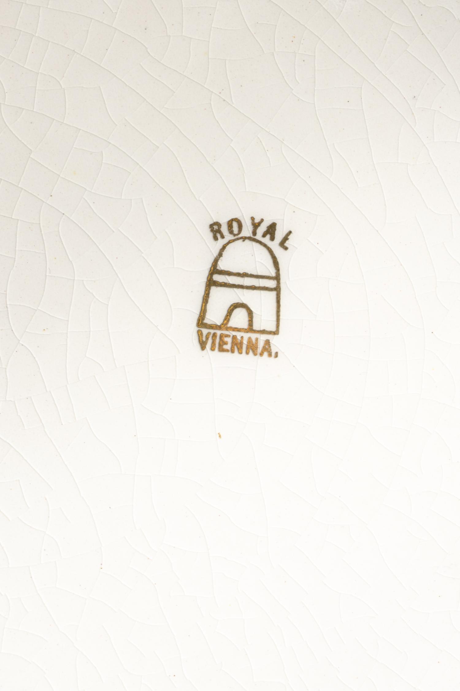 A Vienna Style Porcelain Plate