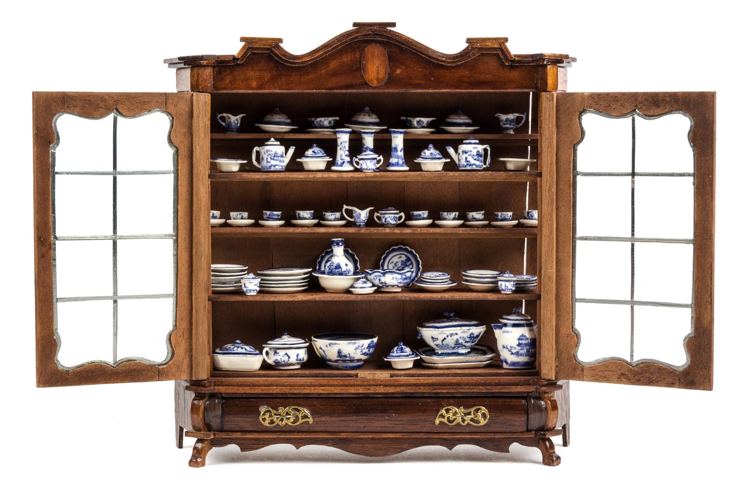 An American Room Box Height 9 5/8 x 15 3/4 x depth 16 3/4 inches.