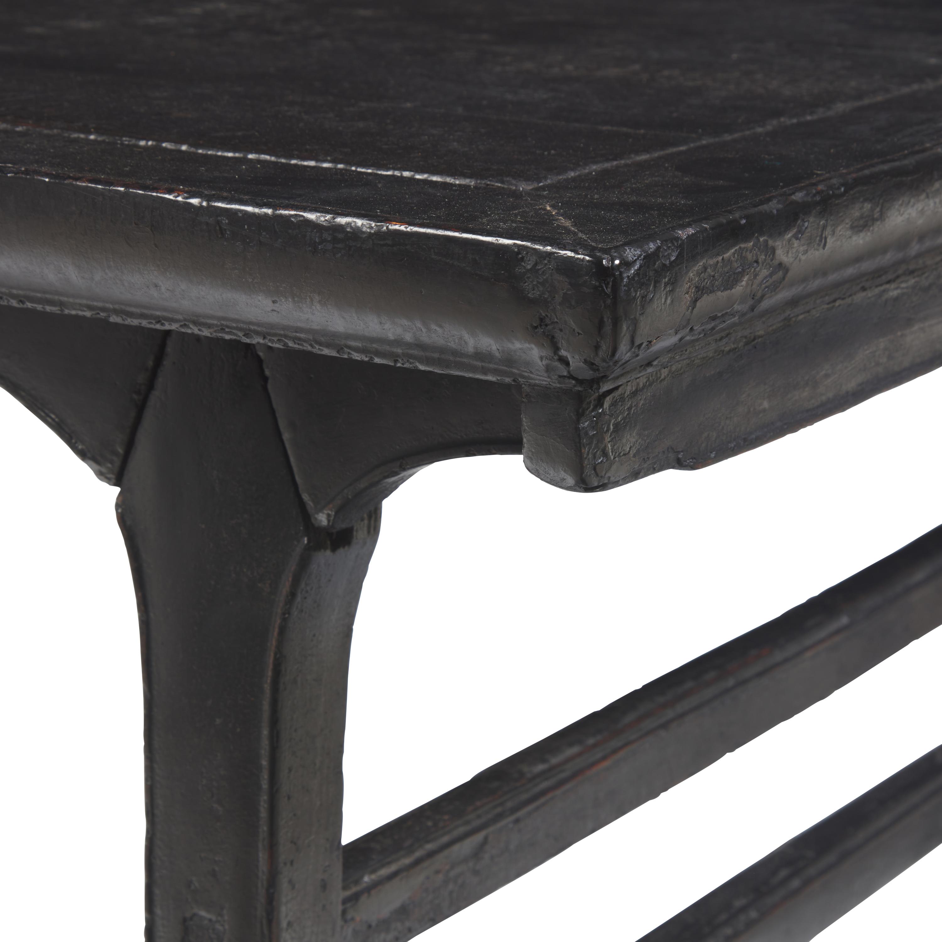 A Chinese Black Lacquered Wood Wine Table, Jiuzhuo, 17th Century 明末清初 黑漆木酒桌