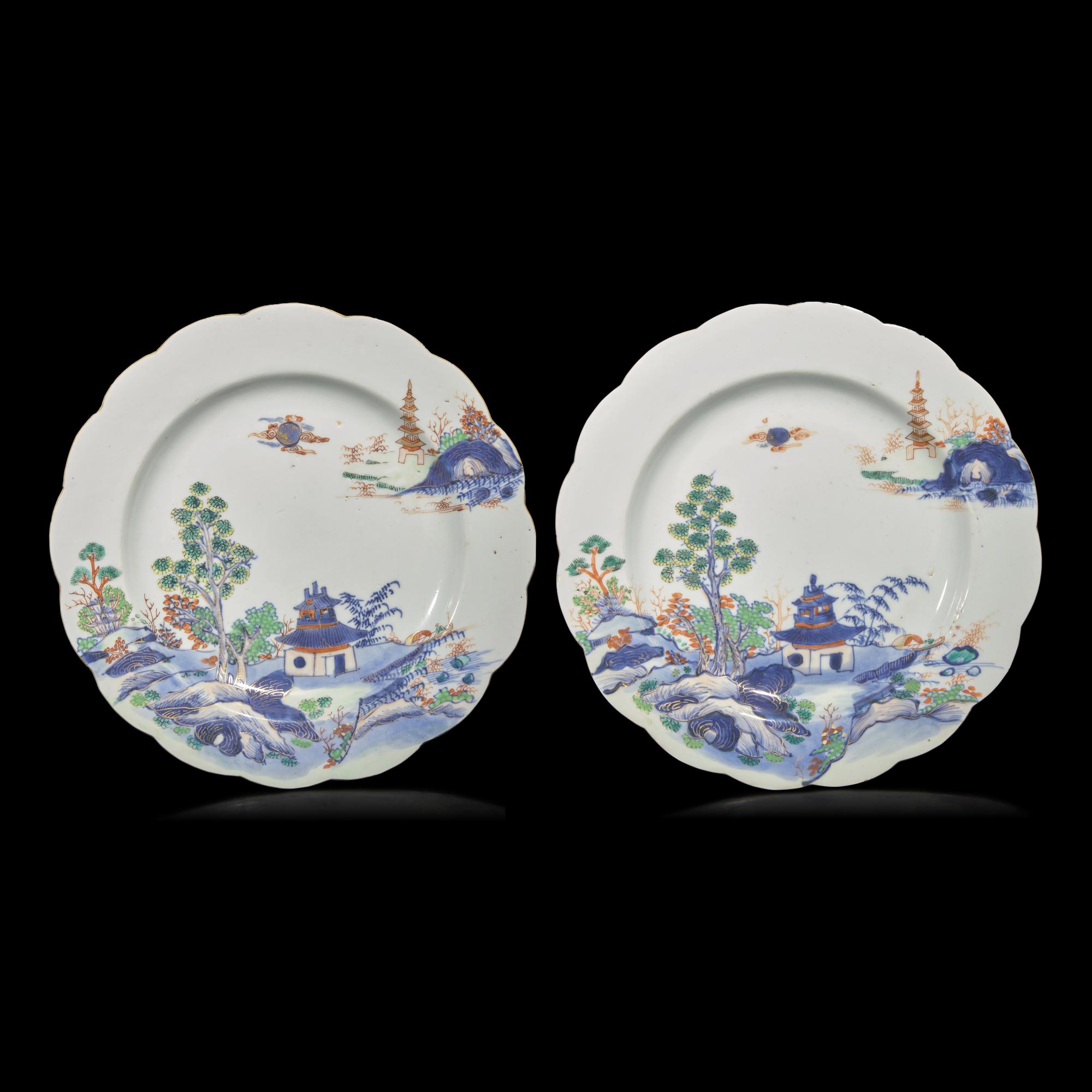 A Pair of Chinese Export Famille Rose and Underglaze Blue Porcelain Plates, 18th Century — 清中期 外銷山水圖花口賞盤一對