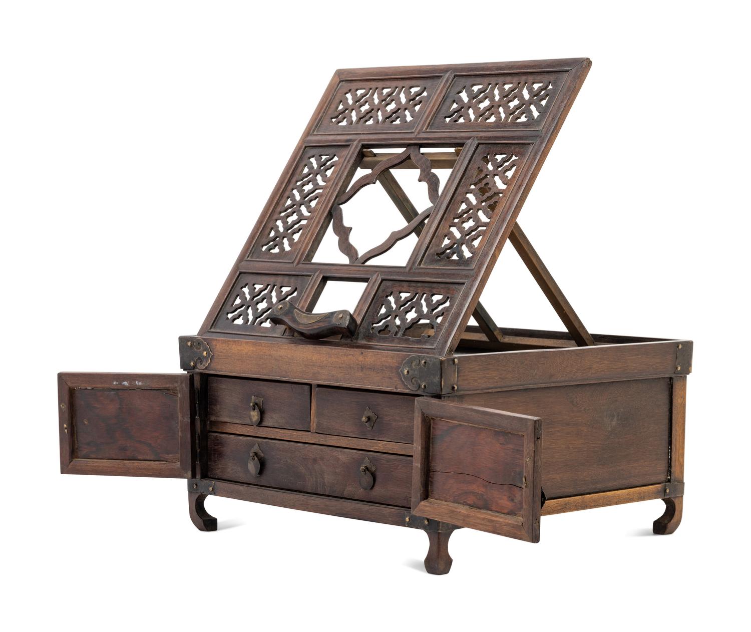 A Chinese Jichimu Mirror Stand