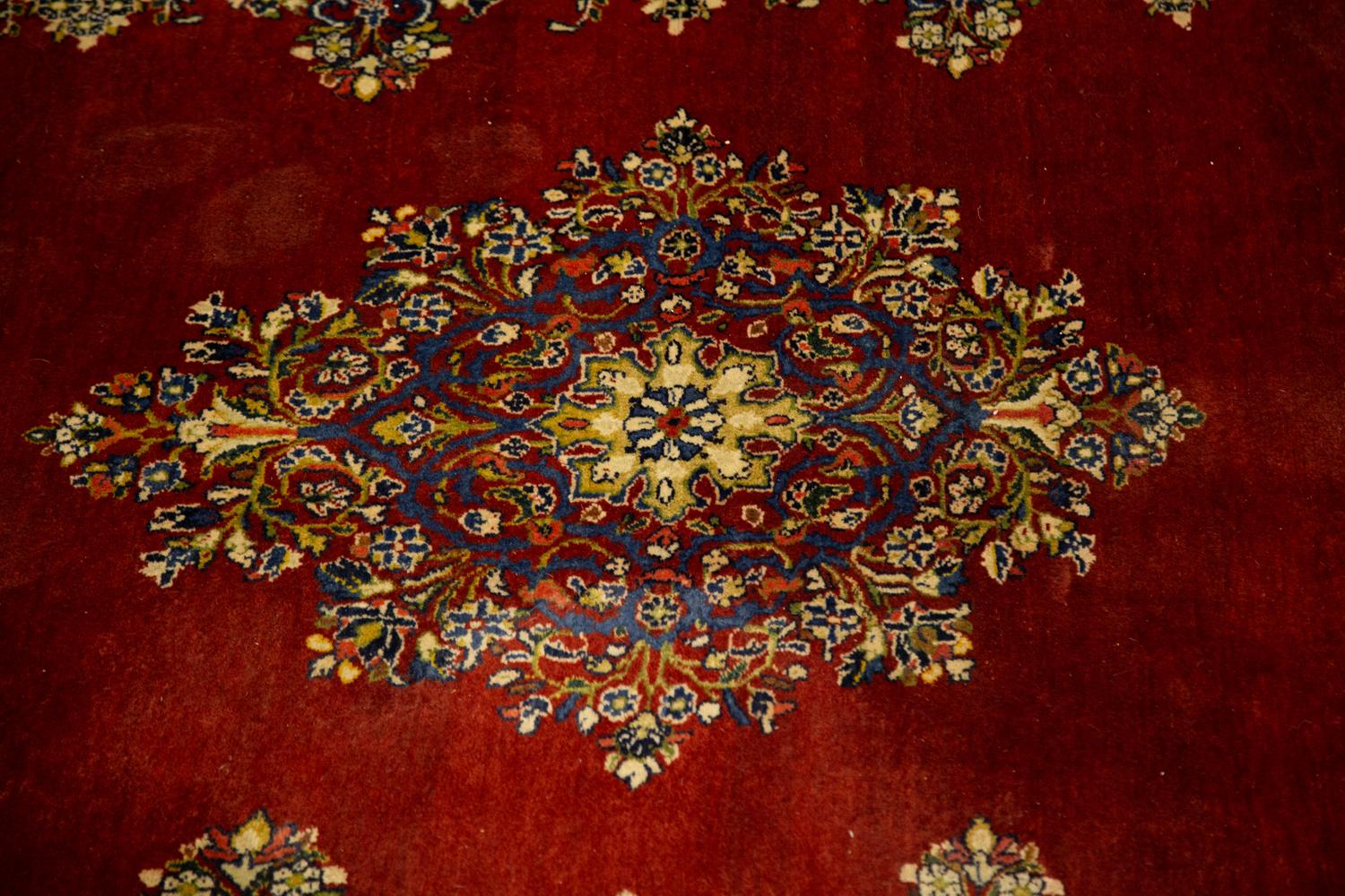 A Mahal Wool Rug — 20th Century