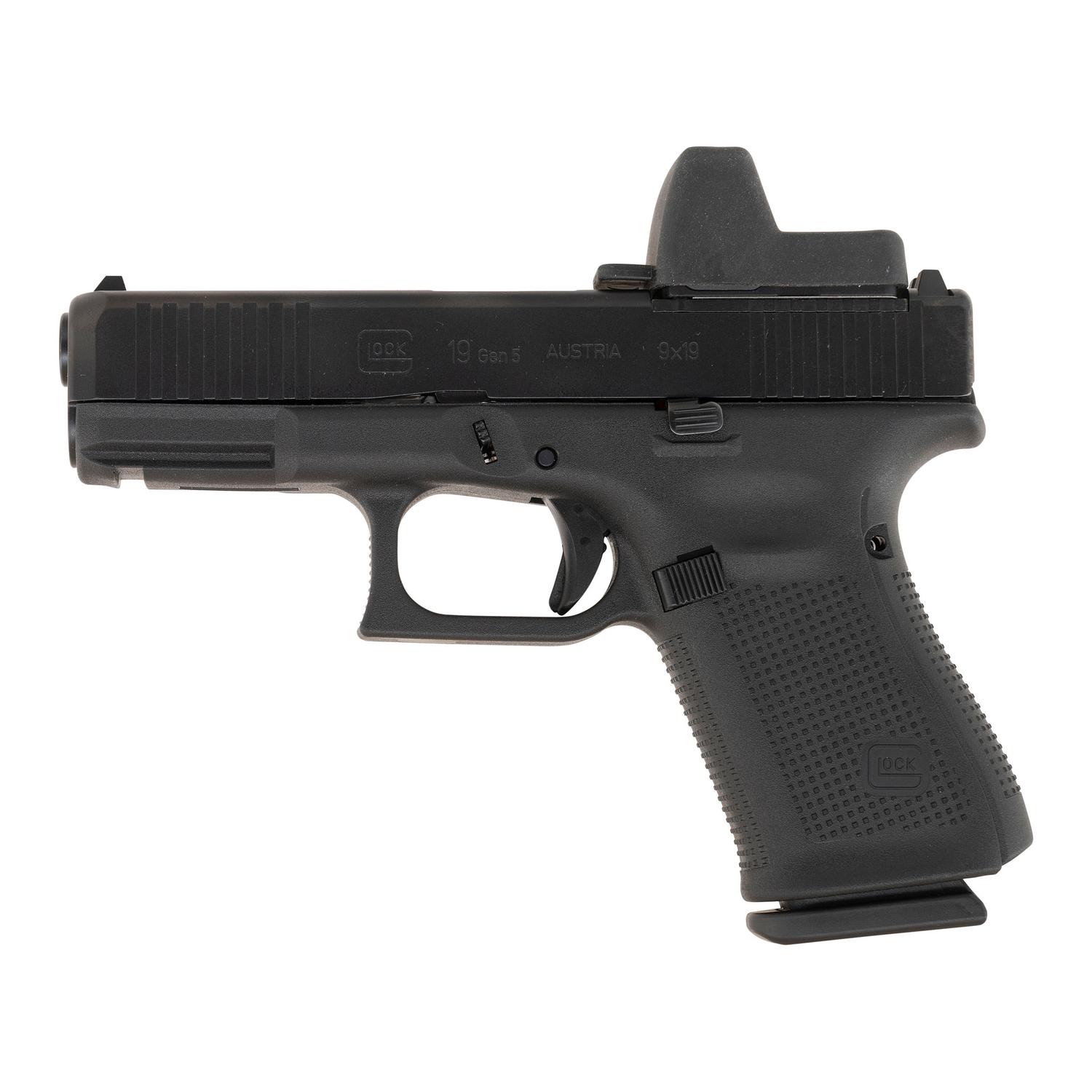 *Glock 19 Gen5 MOS Pistol with with Trijicon RM07 RMR Sight, Box & 5 Magazines