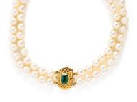 YELLOW GOLD AND CULTURED PEARL NECKLACE AND BRACELET