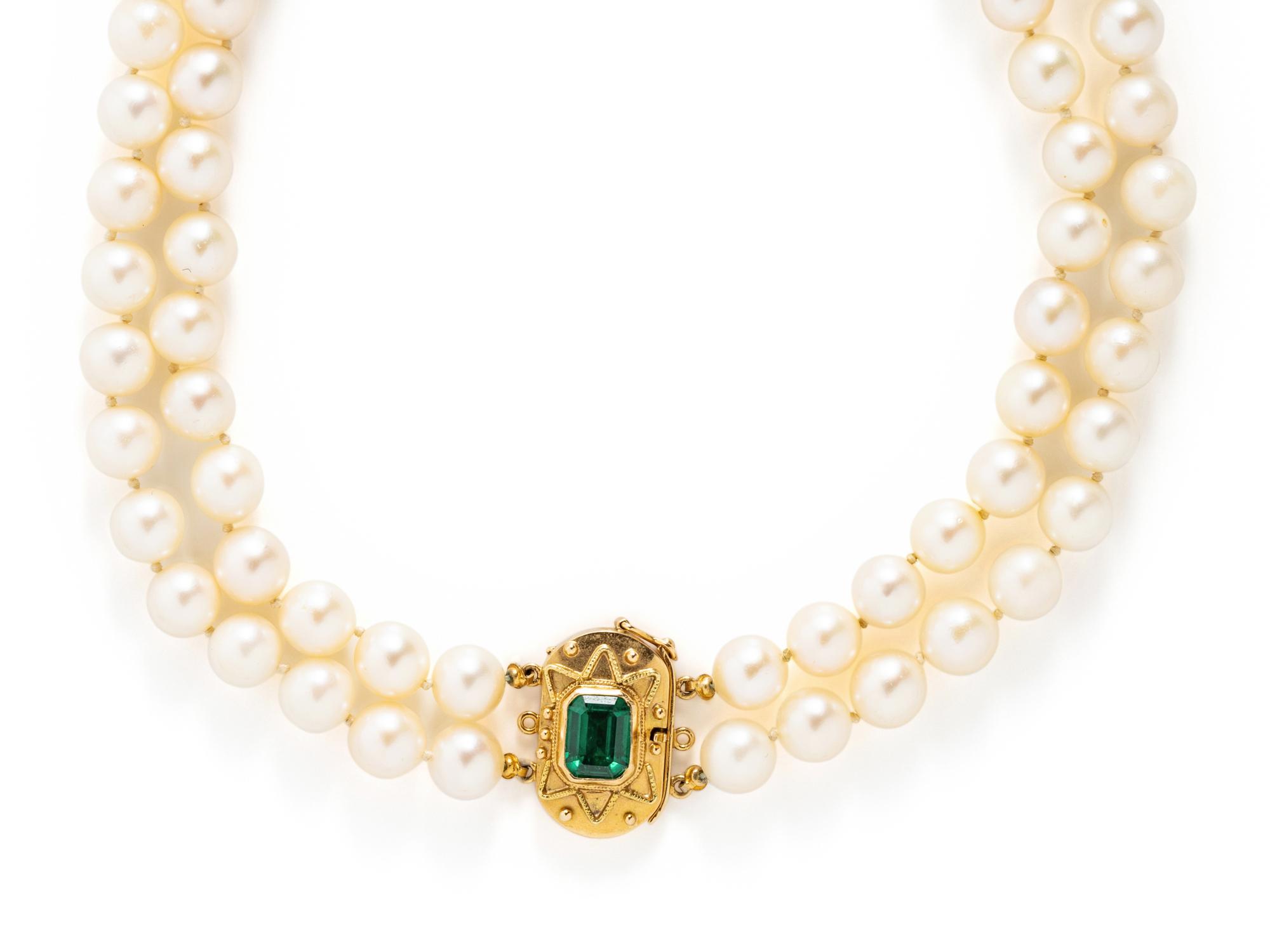 YELLOW GOLD AND CULTURED PEARL NECKLACE AND BRACELET