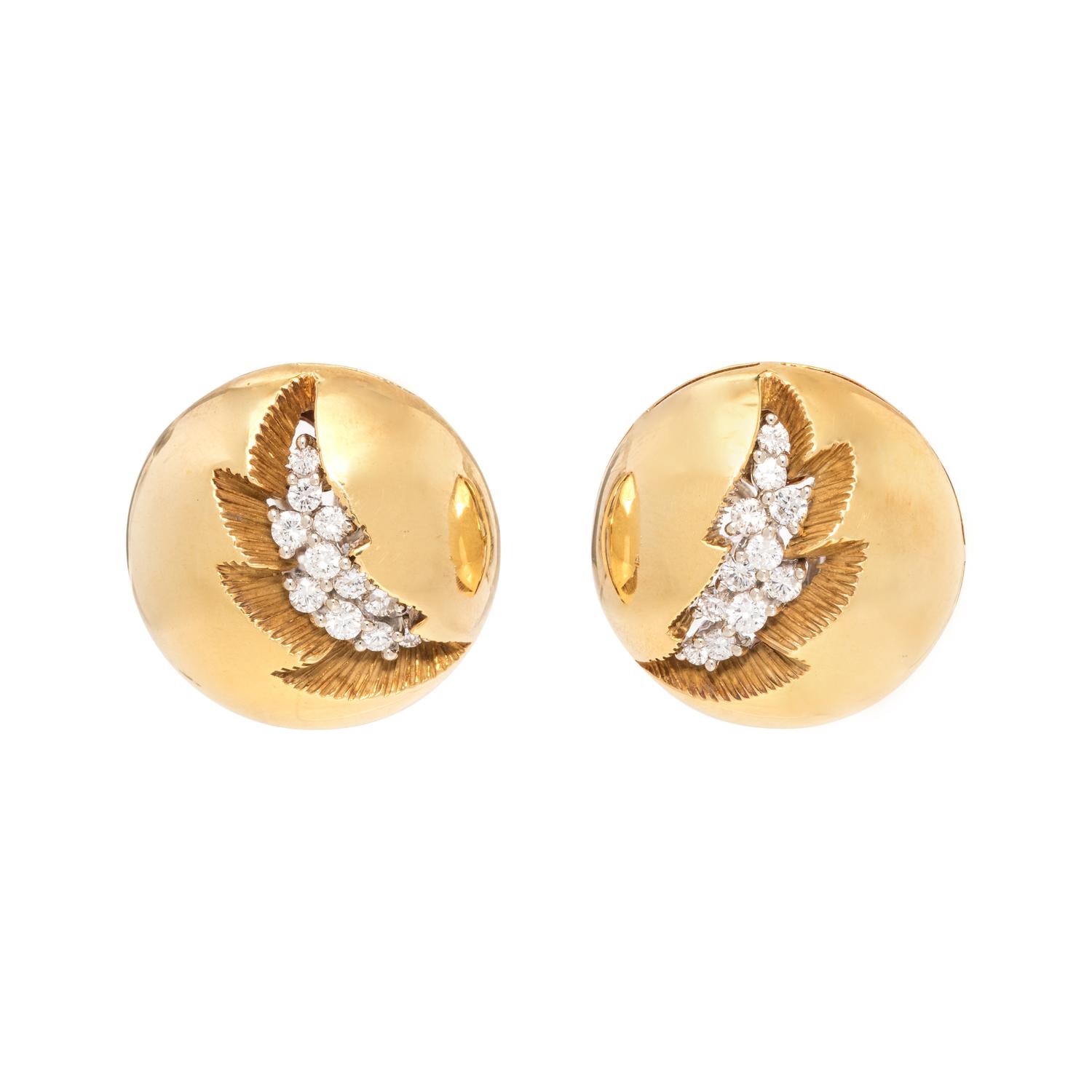 YELLOW GOLD AND DIAMOND EARCLIPS