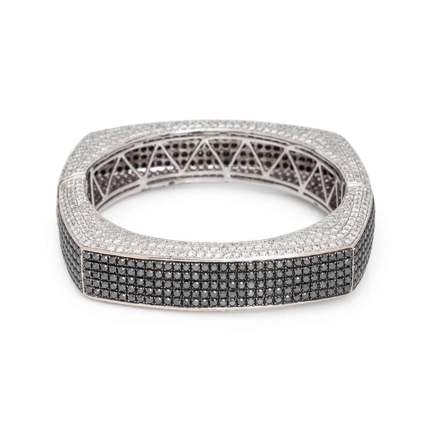 BLACK AND WHITE DIAMOND BANGLE BRACELET