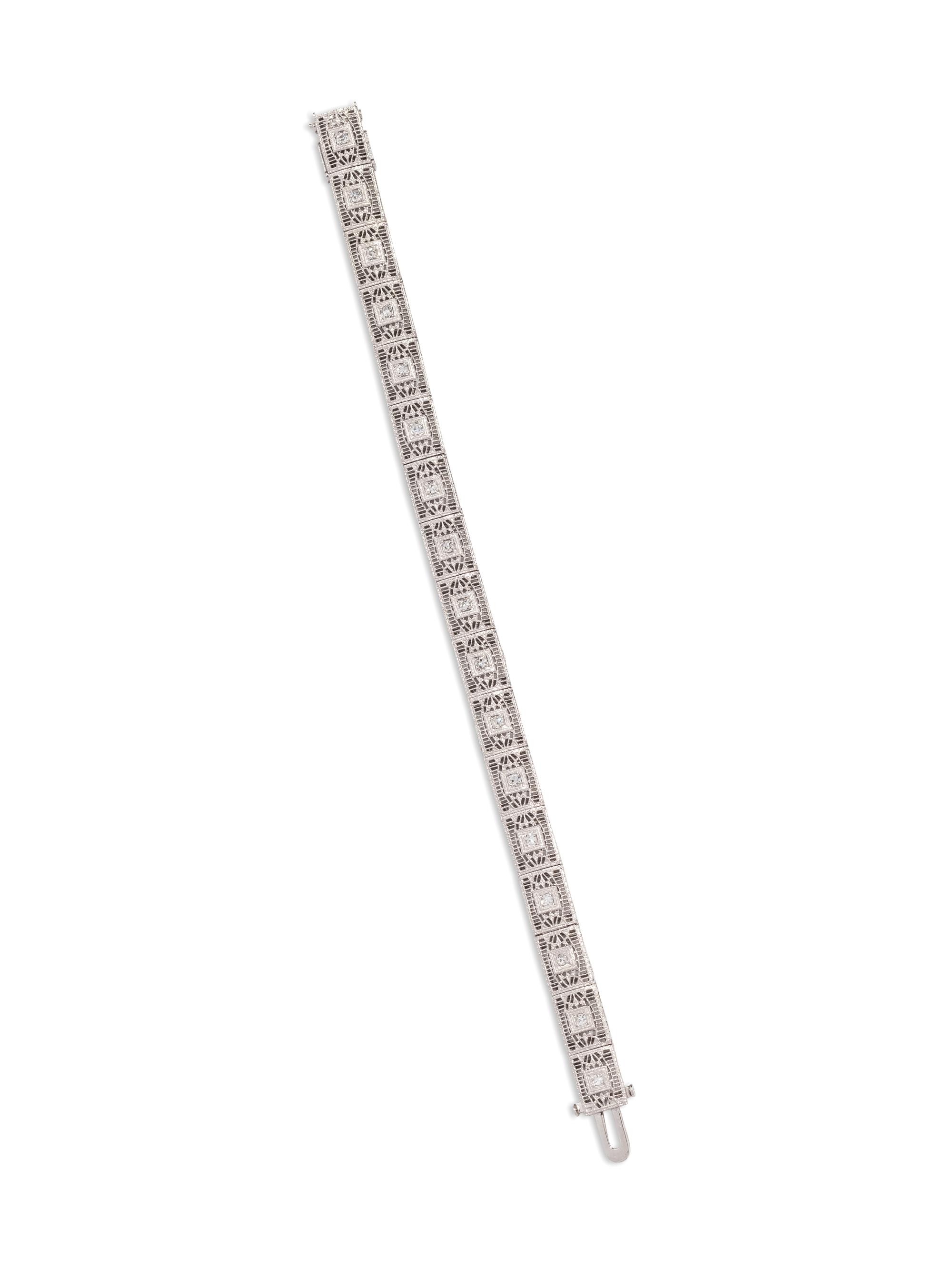 PLATINUM, WHITE GOLD AND DIAMOND BRACELET