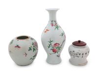 Five Chinese Famille Rose Porcelain Articles