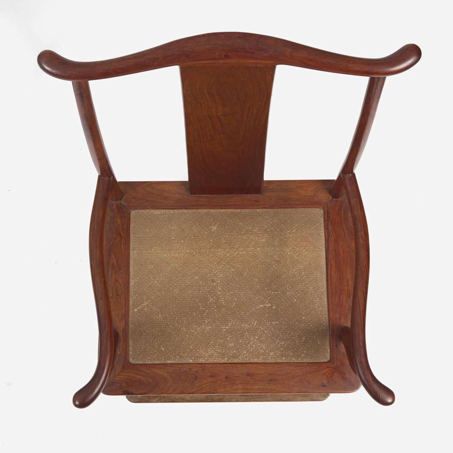 A pair of Chinese huanghuali armchairs, Sichutou Guanmaoyi 黄花梨四出頭官帽椅一對 Late Ming to Qing dynasty 晚明或清