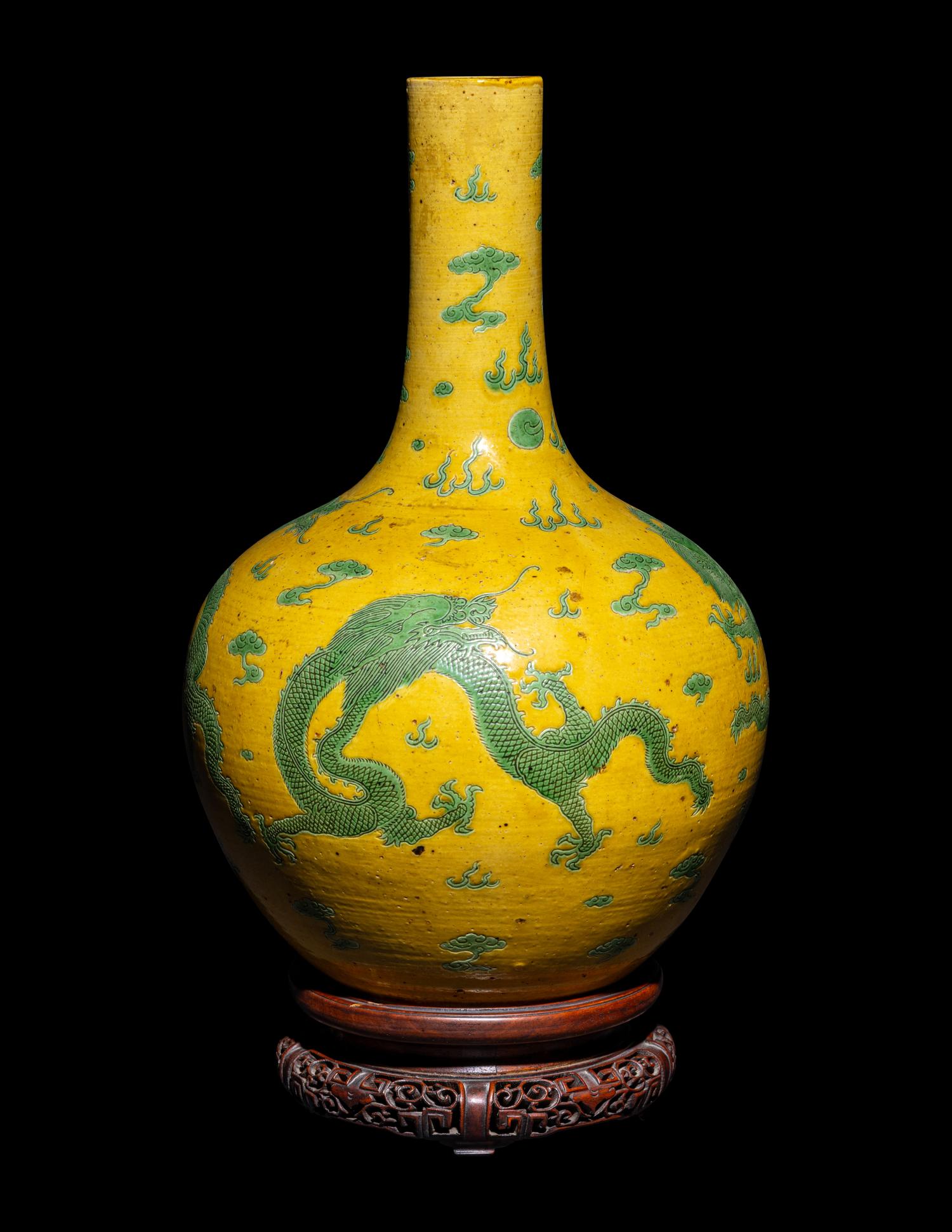A Chinese Yellow Ground Green Enameled Porcelain 'Dragon' Bottle Vase, Tianqiuping