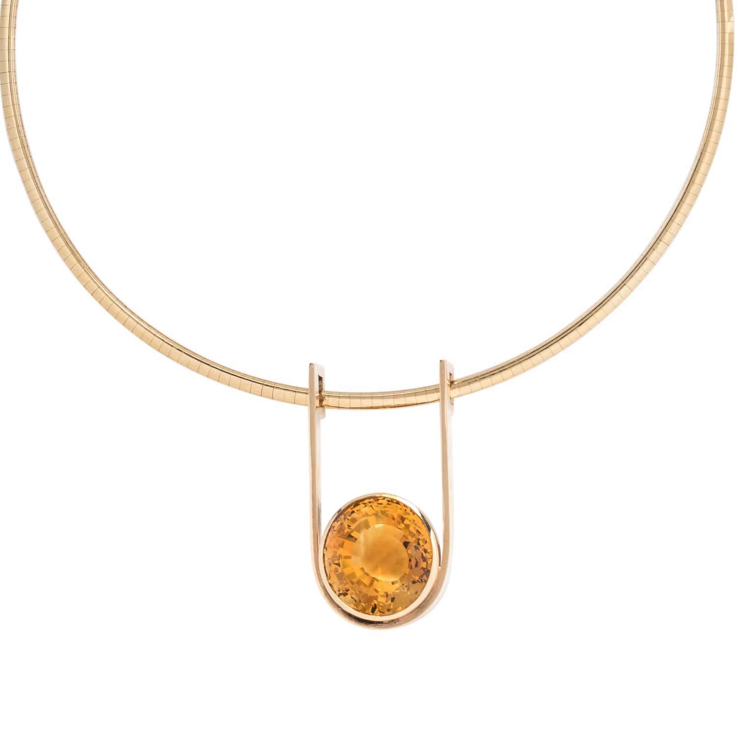 YELLOW GOLD AND CITRINE PENDANT/NECKLACE