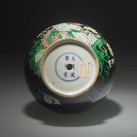 A Chinese Famille Noir Bottle Vase, Qing Dynasty — 清 墨彩喜上眉梢賞瓶